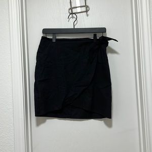 Black H&M mini tie skirt